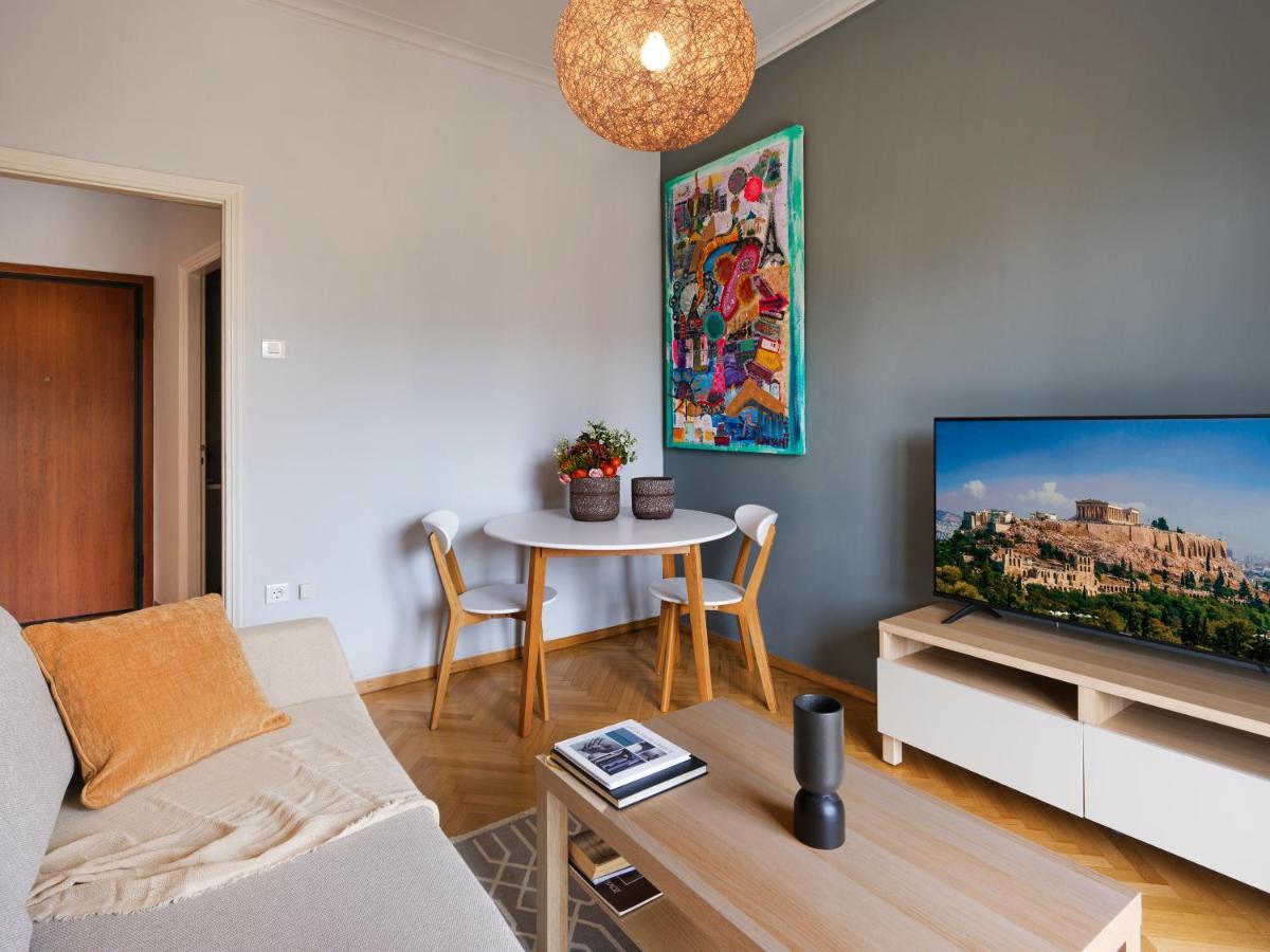 Beautiful Apartment In Kolonaki Athena Bagian luar foto