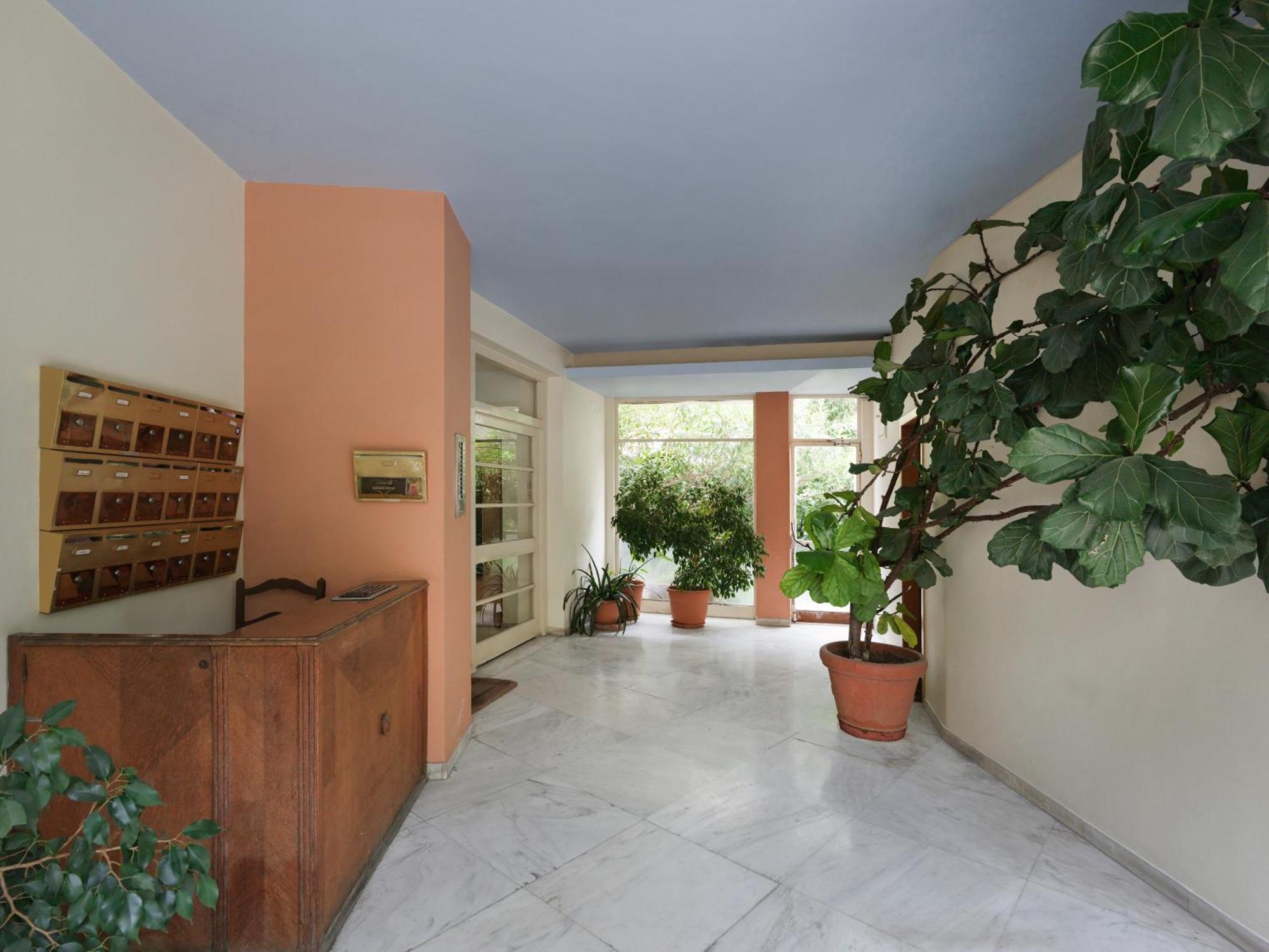 Beautiful Apartment In Kolonaki Athena Bagian luar foto
